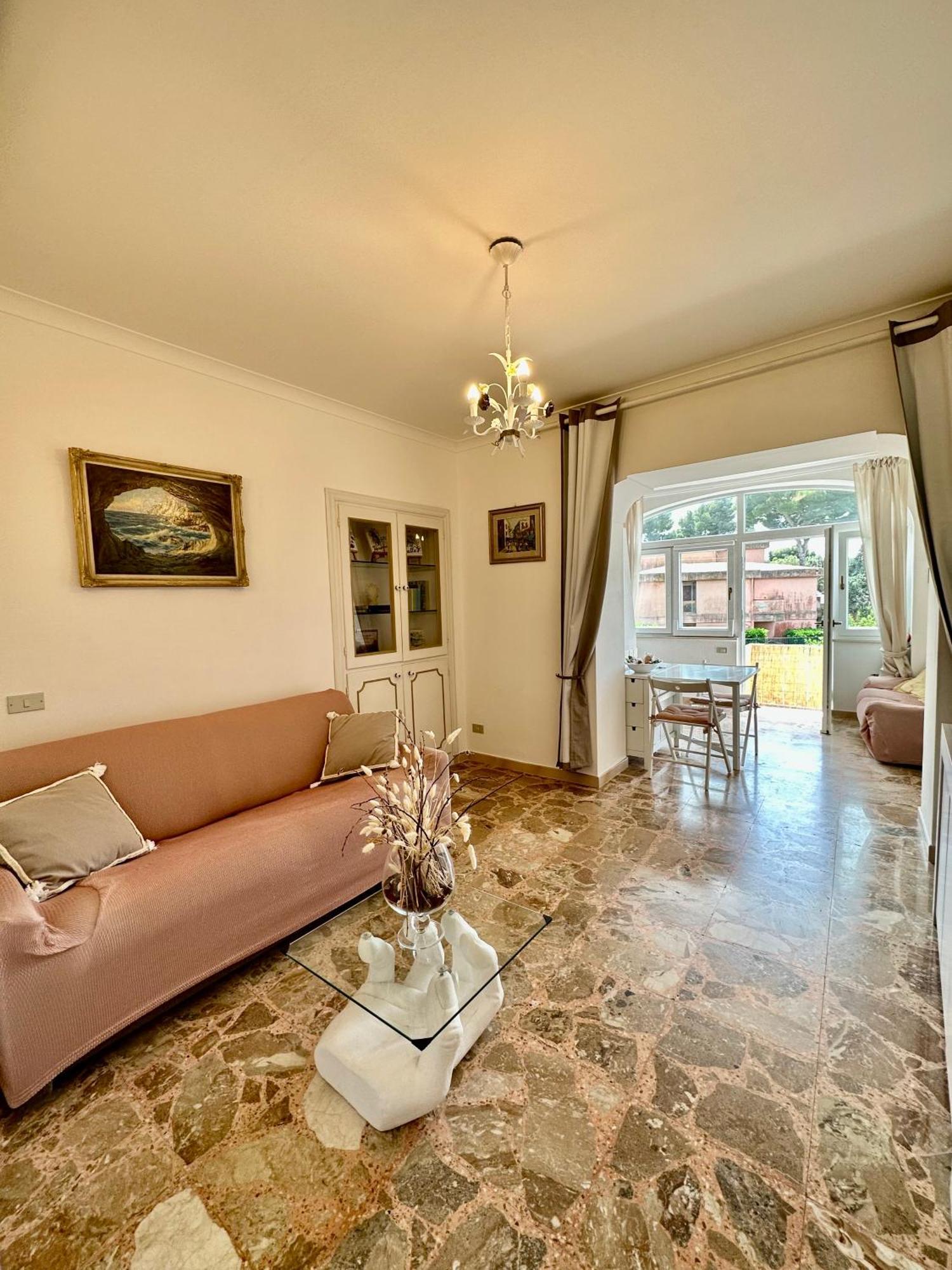 Vila Capri Joy Exteriér fotografie
